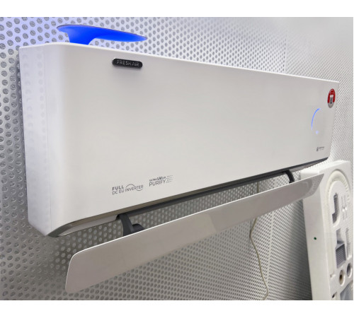 Кондиционер инверторный Royal Clima RCI-RF40HN Кондиционер инверторный Royal Clima RCI-RF40HN